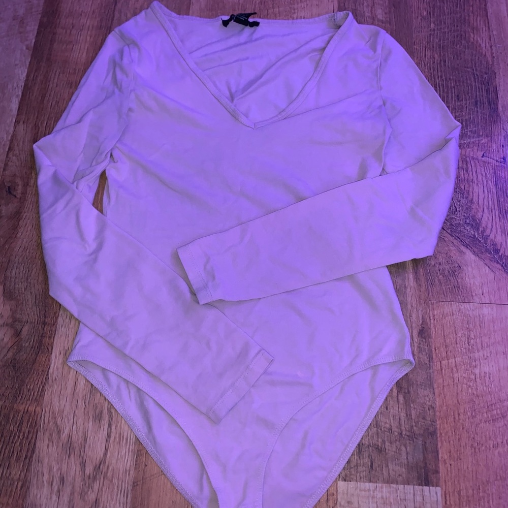 Blush pink v neck bodysuit